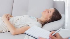 terapia de regresión en Valencia con elalmadeisabel.es